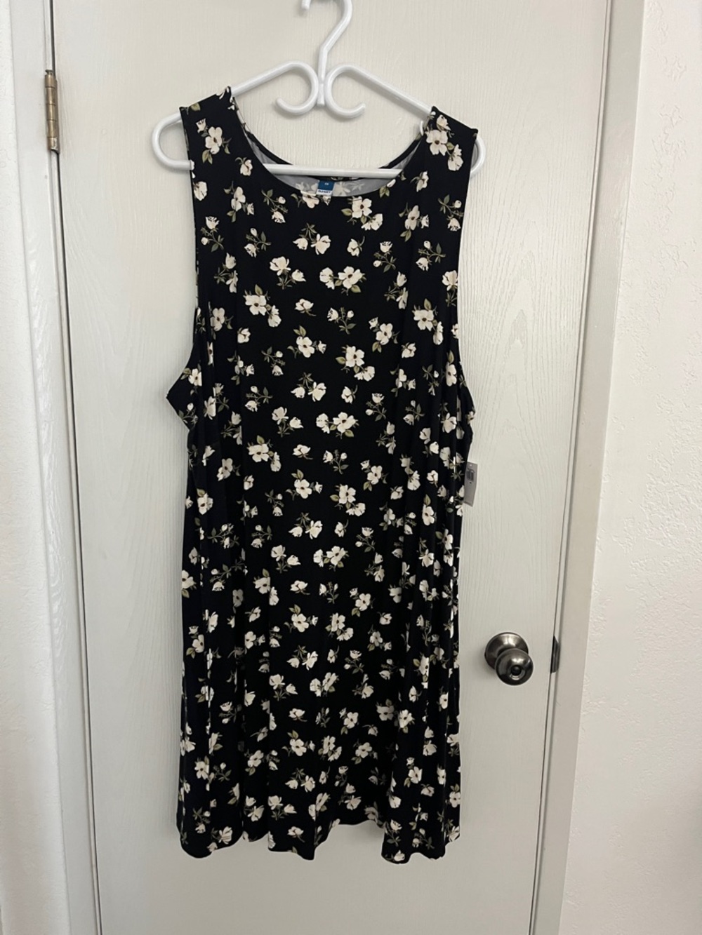 Old Navy: Black Floral Dress
